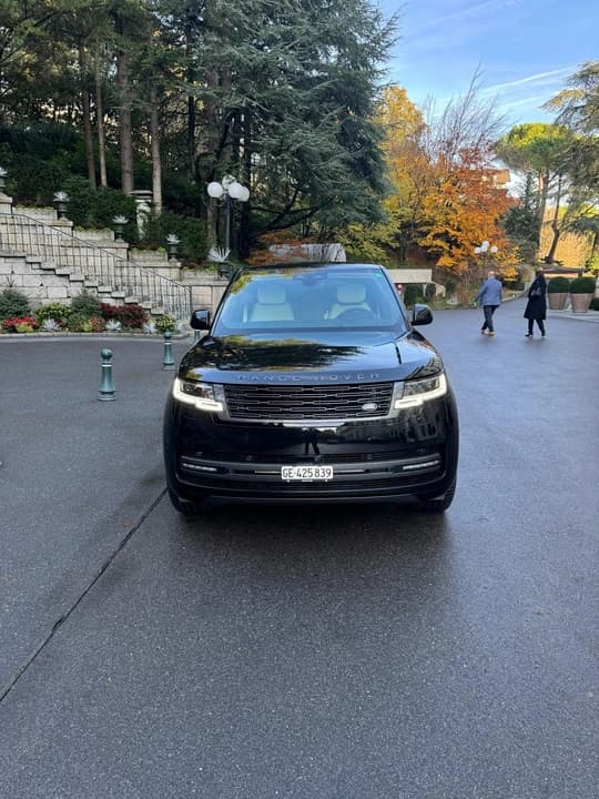 Image of a Land Rover Range Rover